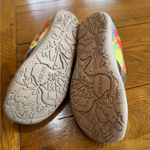 NWT UIN Mottled Butterfly Shoes Size 7.5 - Picture 2 of 5